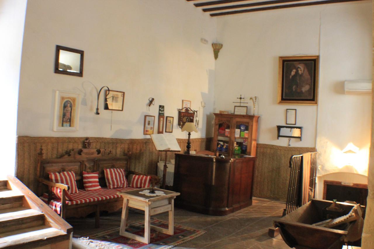 Casa Palacio Conde De Garcinarro Huete Exteriör bild